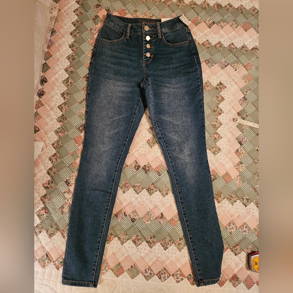 Maurices 4-button High-Rise Jeggings- Size XS - Picture 2 of 10